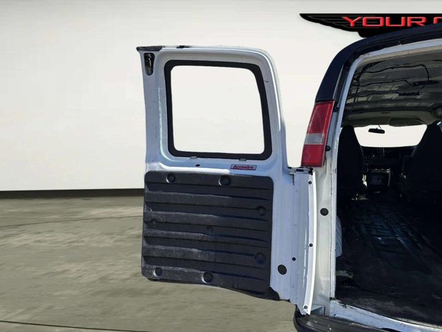 2016 Chevrolet Express Cargo Van RWD 2500 155" - 22989542 - 12