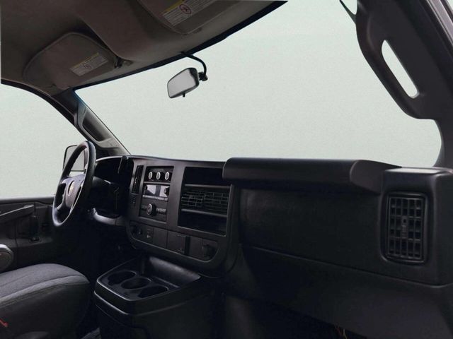 2016 Chevrolet Express Cargo Van RWD 3500 155" - 23005512 - 16