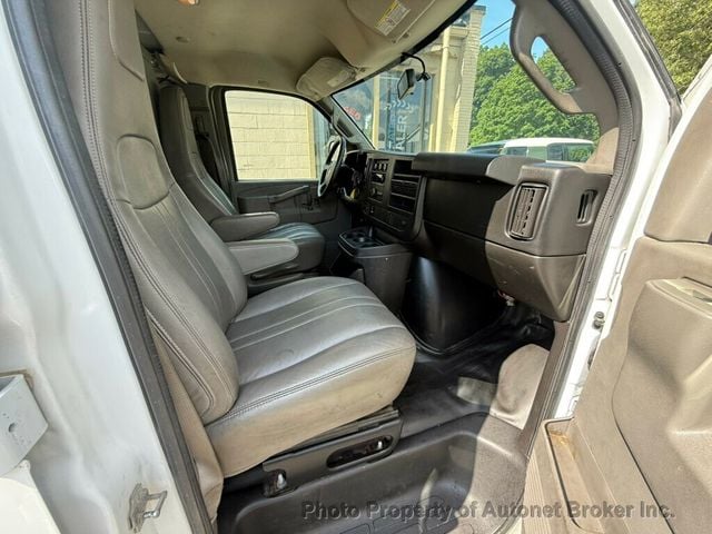 2016 Chevrolet Express Cargo Van RWD 3500 155" - 23049804 - 13