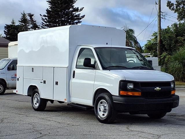 2016 Chevrolet Express Commercial Cutaway 3500 Van 139" - 22950730 - 0