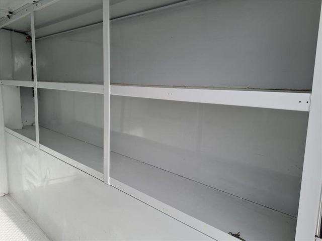 2016 Chevrolet Express Commercial Cutaway 3500 Van 139" - 22950730 - 19