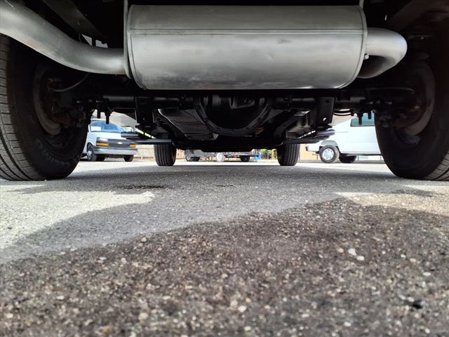 2016 Chevrolet Express Commercial Cutaway 3500 Van 139" - 22950730 - 22