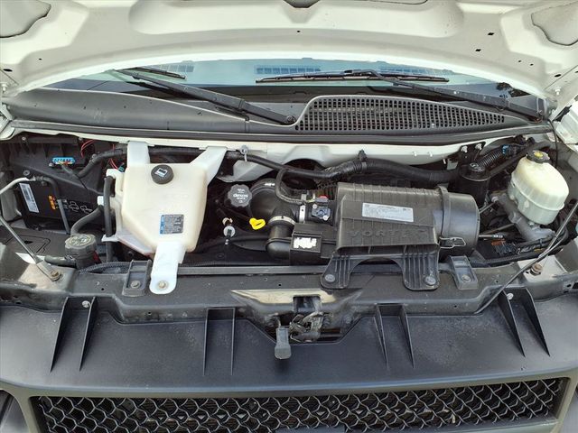 2016 Chevrolet Express Commercial Cutaway 3500 Van 139" - 22950730 - 25