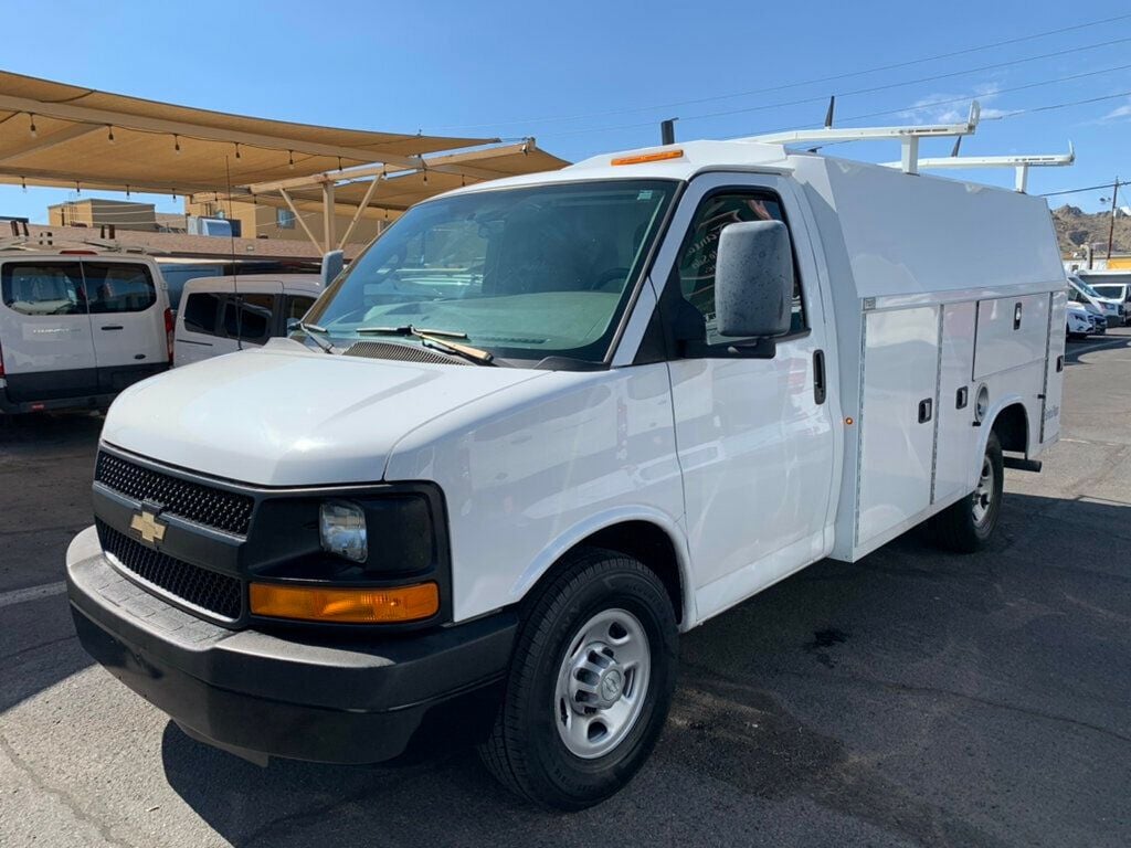 2016 Chevrolet Express Commercial Cutaway 3500 Van 139" Express V8 Commercial Cutaway Utility Van - 22551049 - 35