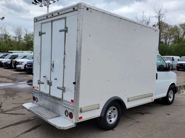 2016 Chevrolet Express Commercial Cutaway Cutaway Van 2D - 23028671 - 12
