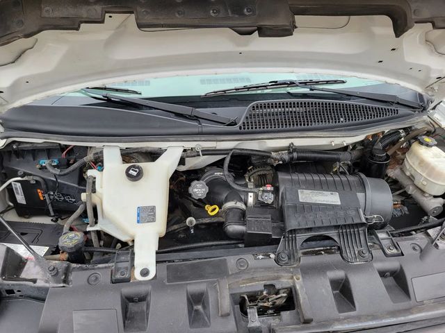 2016 Chevrolet Express Commercial Cutaway Cutaway Van 2D - 23028671 - 15
