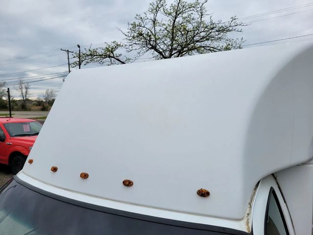 2016 Chevrolet Express Commercial Cutaway Cutaway Van 2D - 23028671 - 16