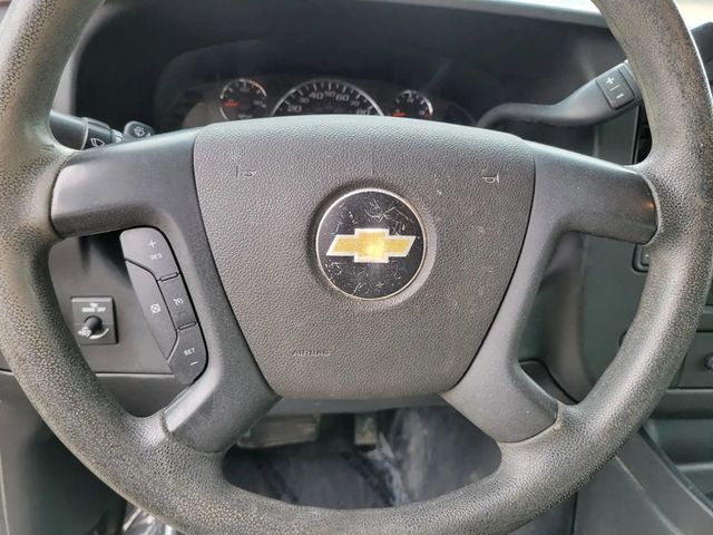 2016 Chevrolet Express Commercial Cutaway Cutaway Van 2D - 23028671 - 19