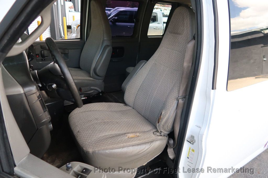 2016 Chevrolet Express Passenger Express 3500 15 Passnger Van LT - 23083001 - 10