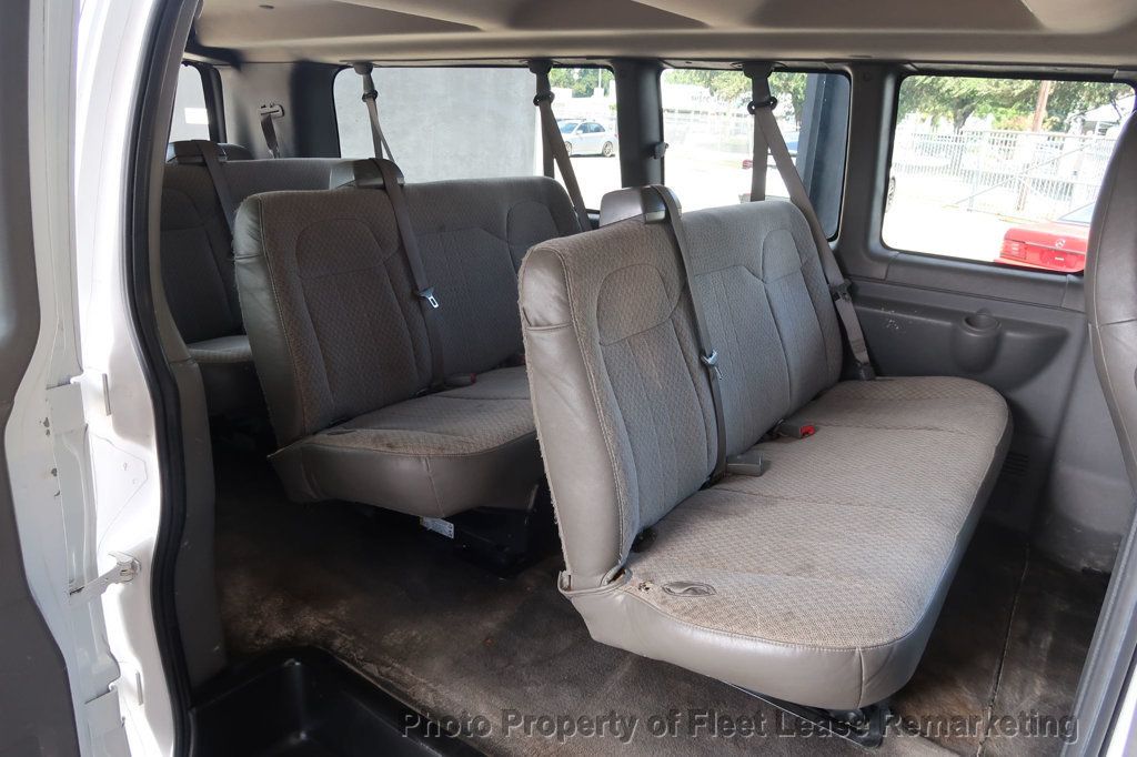 2016 Chevrolet Express Passenger Express 3500 15 Passnger Van LT - 23083001 - 16