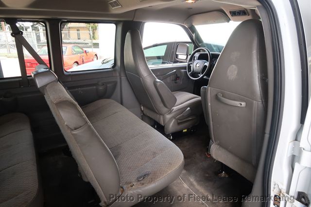 2016 Chevrolet Express Passenger Express 3500 15 Passnger Van LT - 23083001 - 18