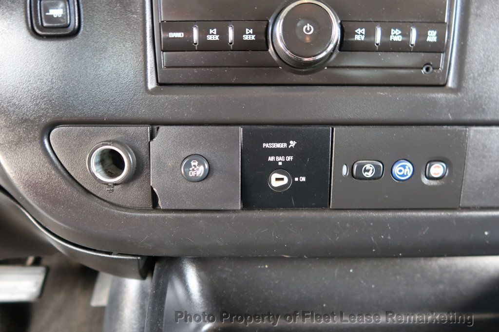2016 Chevrolet Express Passenger Express 3500 15 Passnger Van LT - 23083001 - 28