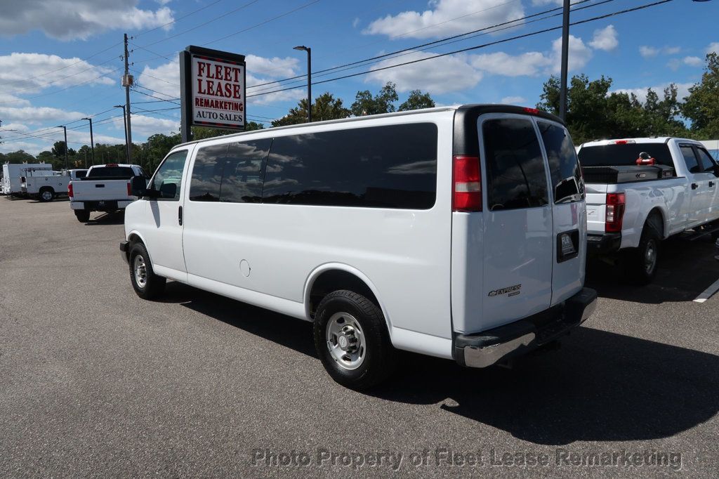 2016 Chevrolet Express Passenger Express 3500 15 Passnger Van LT - 23083001 - 2