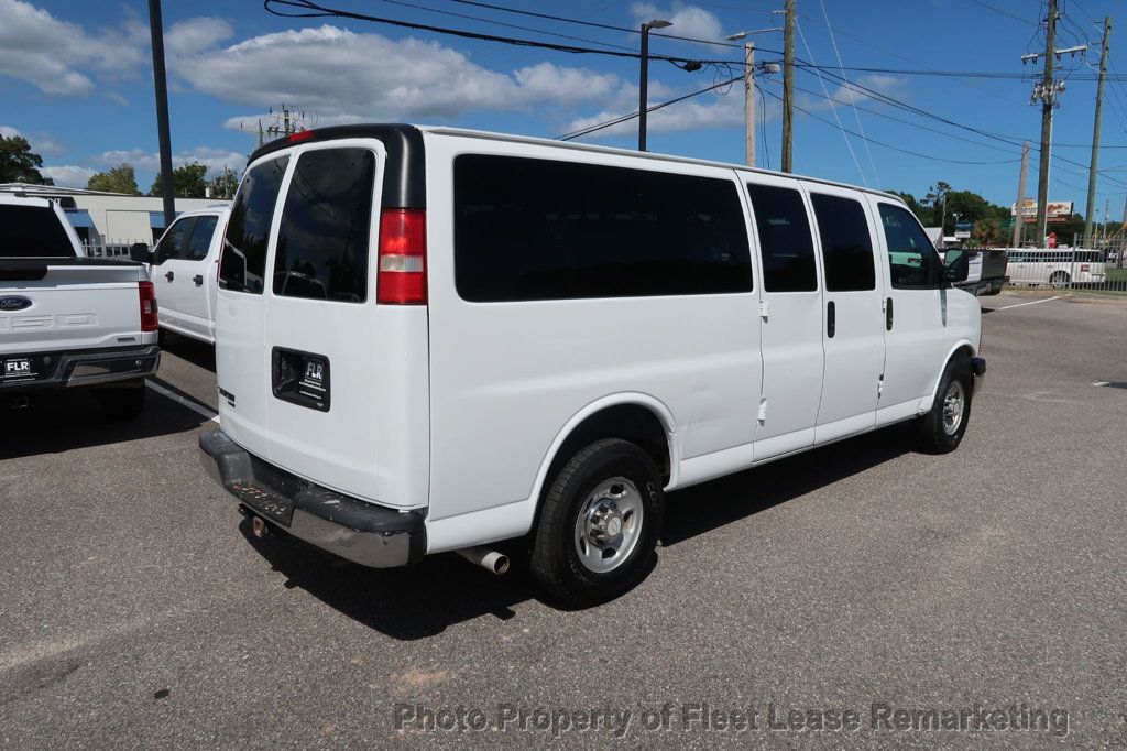 2016 Chevrolet Express Passenger Express 3500 15 Passnger Van LT - 23083001 - 4
