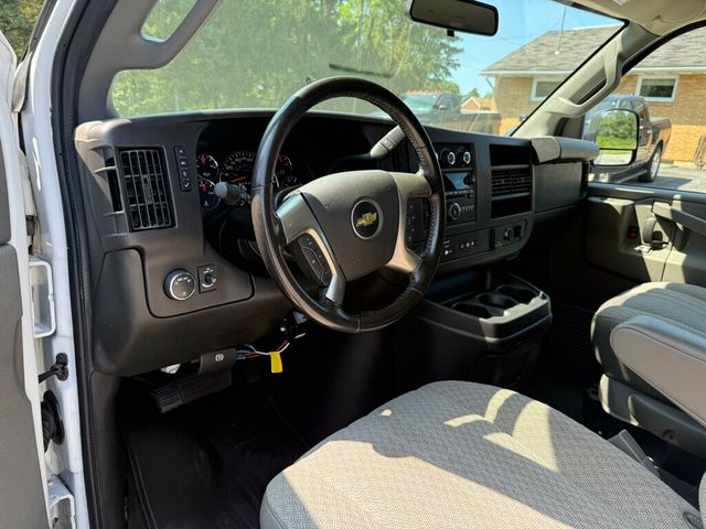 2016 Chevrolet Express Passenger ONE OWNER - 15 PASSENGER - 23051033 - 19
