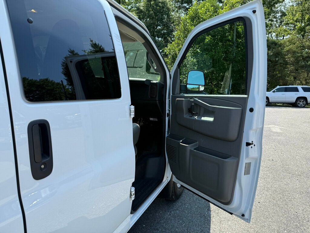 2016 Chevrolet Express Passenger ONE OWNER - 15 PASSENGER - 23051033 - 28