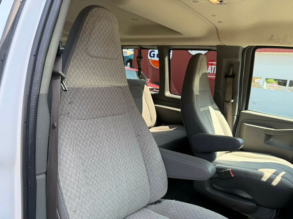 2016 Chevrolet Express Passenger ONE OWNER - 15 PASSENGER - 23051033 - 30