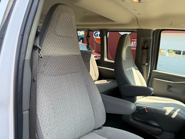 2016 Chevrolet Express Passenger ONE OWNER - 15 PASSENGER - 23051033 - 30