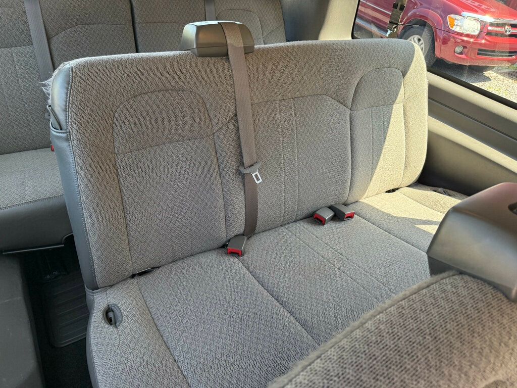 2016 Chevrolet Express Passenger ONE OWNER - 15 PASSENGER - 23051033 - 43