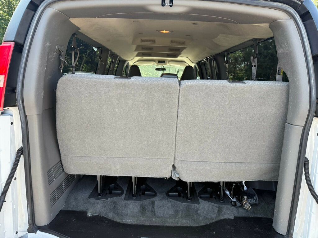 2016 Chevrolet Express Passenger ONE OWNER - 15 PASSENGER - 23051033 - 51
