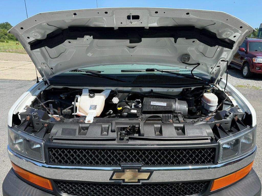 2016 Chevrolet Express Passenger ONE OWNER - 15 PASSENGER - 23051033 - 53