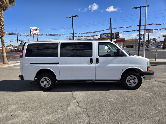 2016 Chevrolet Express Passenger RWD 2500 135" LT - 22769350 - 2