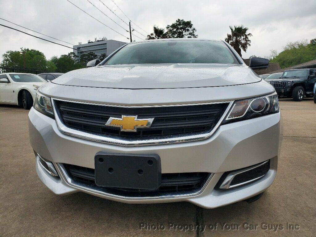 2016 Chevrolet Impala photo 2