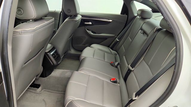 2016 Chevrolet Impala 4dr Sedan LTZ w/2LZ - 23074385 - 19