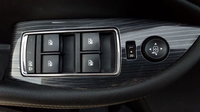 2016 Chevrolet Impala LT - 18505624 - 15