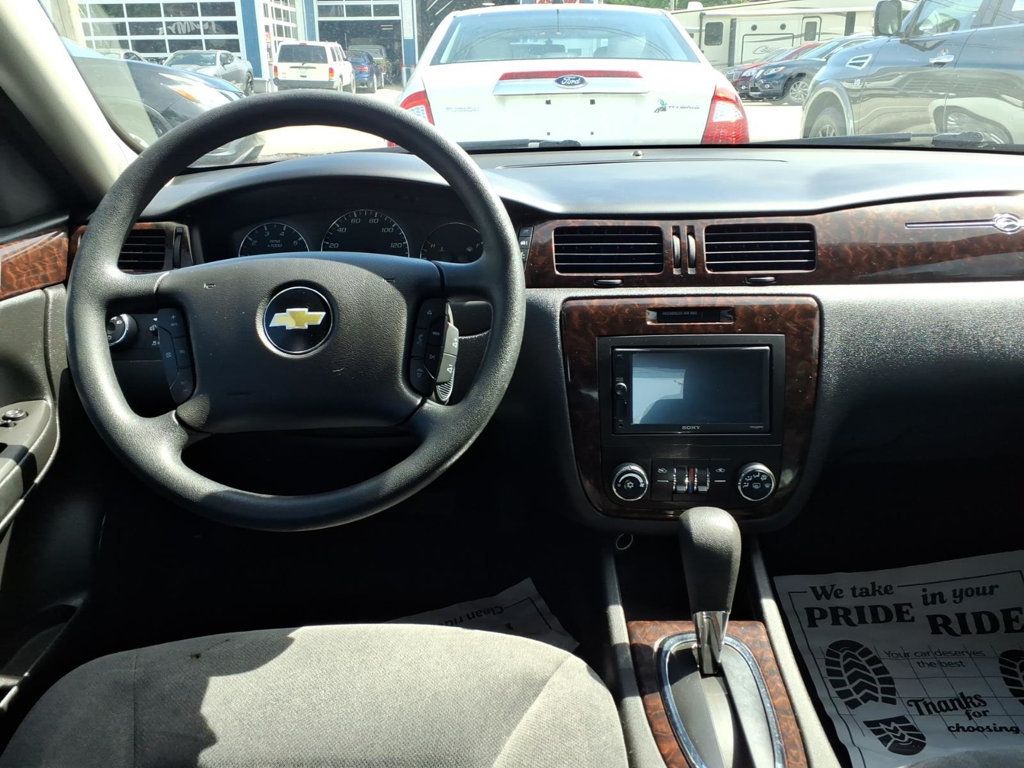 2016 Chevrolet Impala Limited LT Sedan 4D - 23025163 - 13