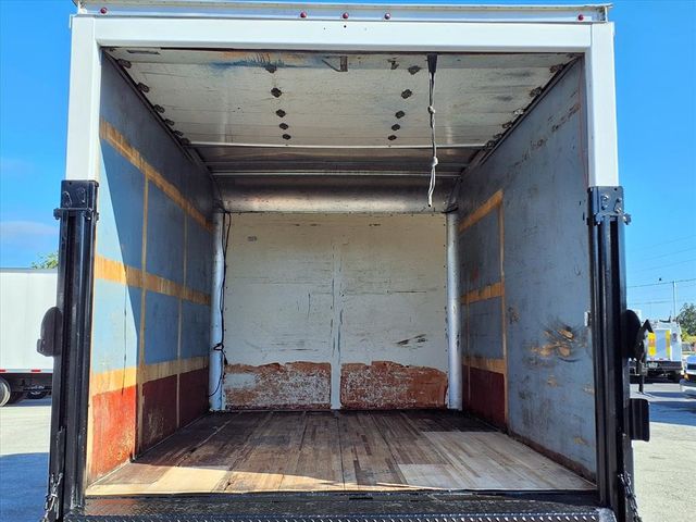 2016 Chevrolet LCF Crew Cab 4500 12' Box Truck w/Liftgate - 22938182 - 14