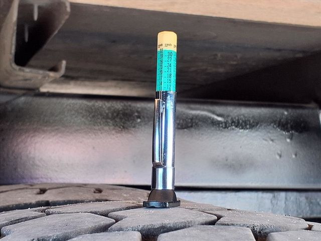 2016 Chevrolet LCF Crew Cab 4500 12' Box Truck w/Liftgate - 22938182 - 40