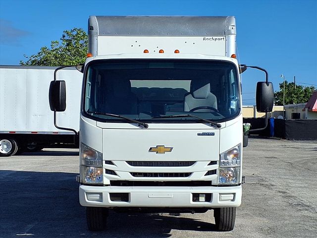 2016 Chevrolet LCF Crew Cab 4500 12' Box Truck w/Liftgate - 22938182 - 8