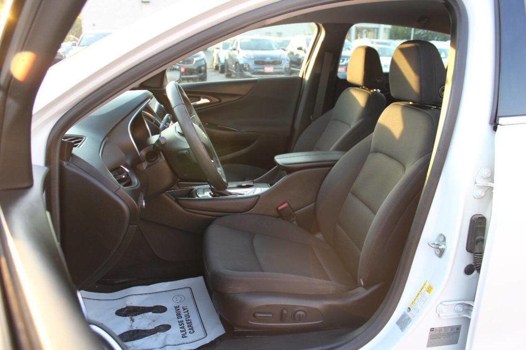 2016 Chevrolet Malibu 4dr Sedan LT w/1LT - 22926401 - 10