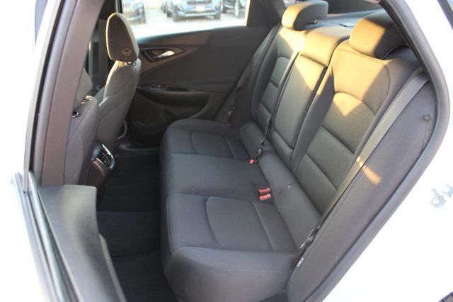 2016 Chevrolet Malibu 4dr Sedan LT w/1LT - 22926401 - 13
