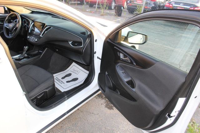 2016 Chevrolet Malibu 4dr Sedan LT w/1LT - 22926401 - 17