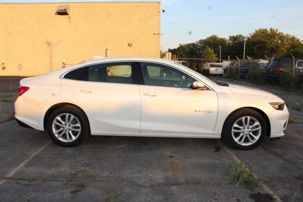 2016 Chevrolet Malibu 4dr Sedan LT w/1LT - 22926401 - 7