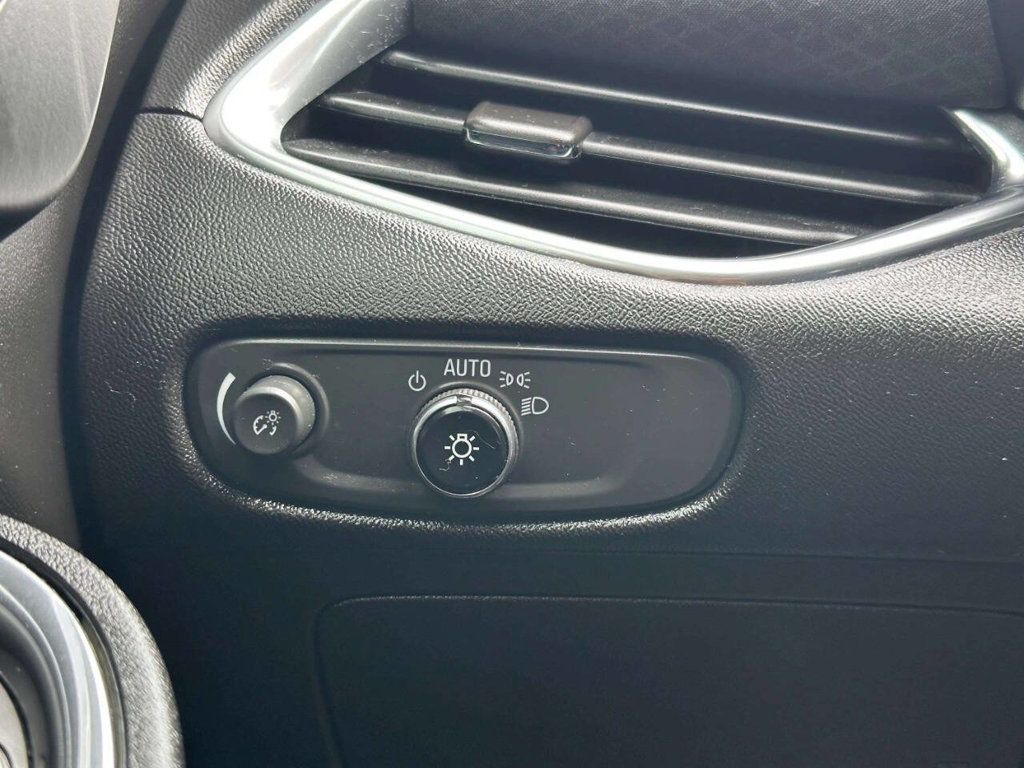 2016 Chevrolet Malibu 4dr Sedan LT w/1LT - 23006798 - 28