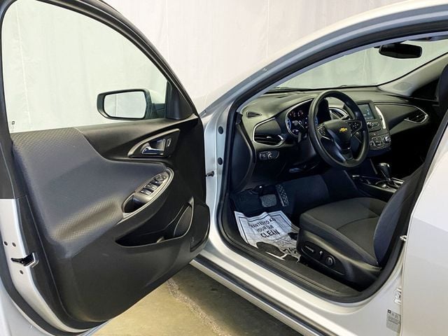 2016 Chevrolet Malibu 4dr Sedan LT w/1LT - 22966826 - 16