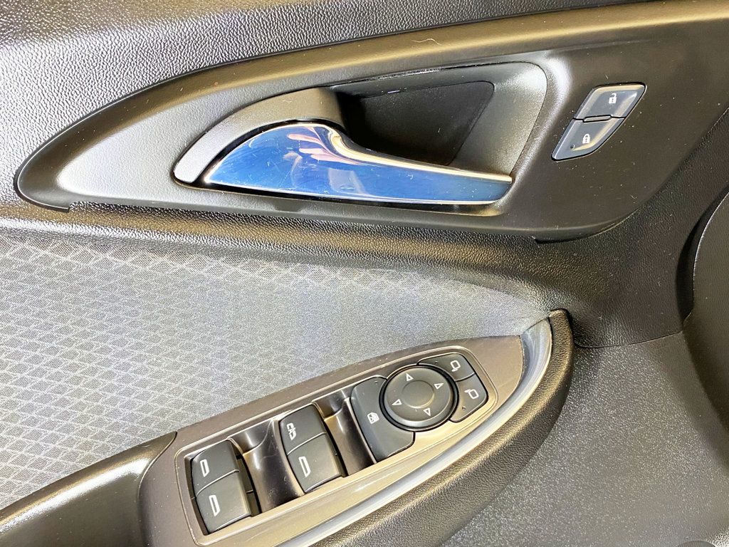 2016 Chevrolet Malibu 4dr Sedan LT w/1LT - 22966826 - 17