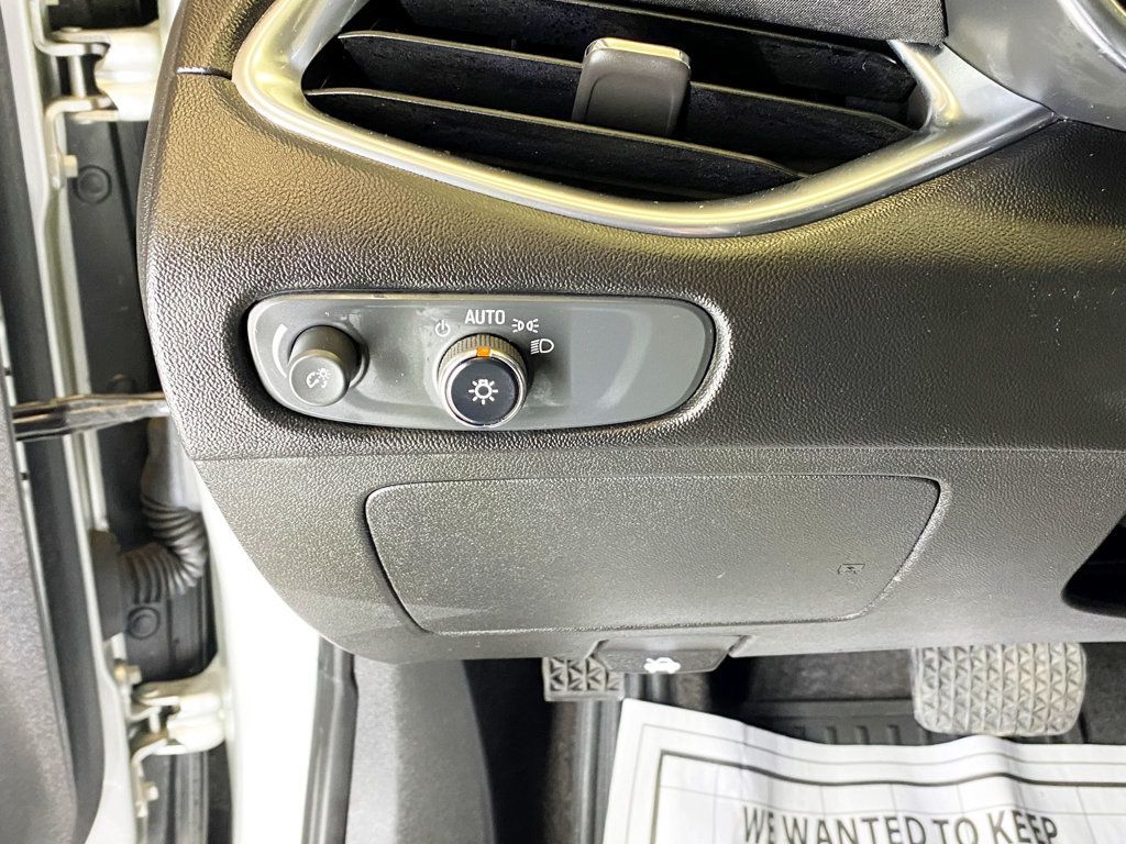 2016 Chevrolet Malibu 4dr Sedan LT w/1LT - 22966826 - 21