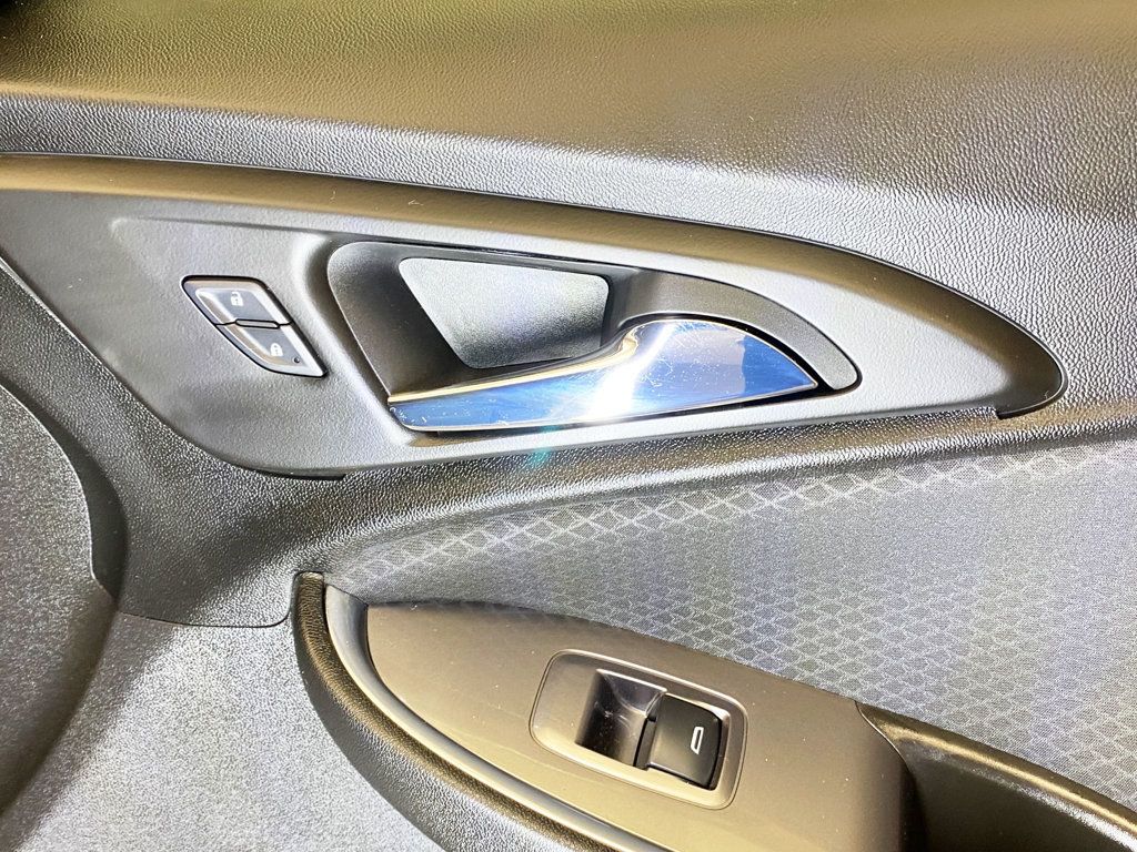 2016 Chevrolet Malibu 4dr Sedan LT w/1LT - 22966826 - 35