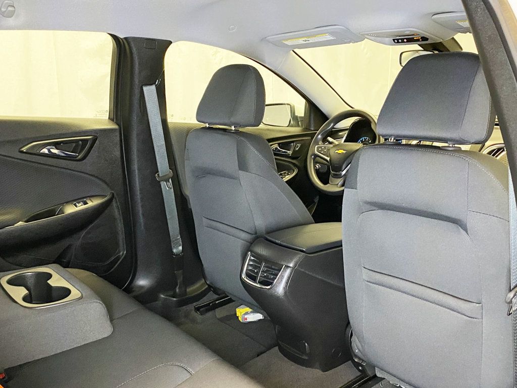 2016 Chevrolet Malibu 4dr Sedan LT w/1LT - 22966826 - 41