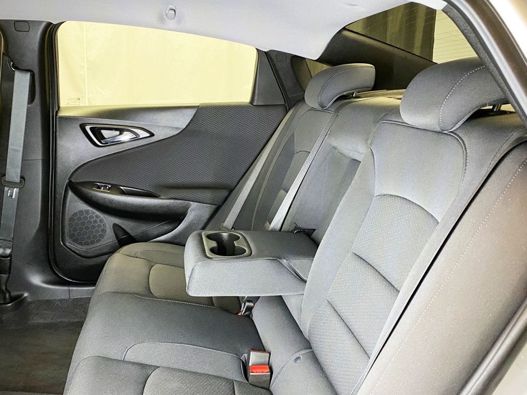 2016 Chevrolet Malibu 4dr Sedan LT w/1LT - 22966826 - 45