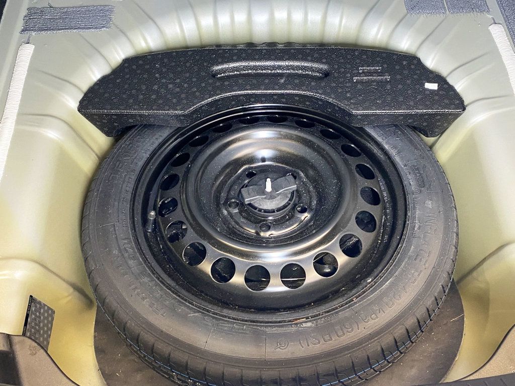 2016 Chevrolet Malibu 4dr Sedan LT w/1LT - 22966826 - 51