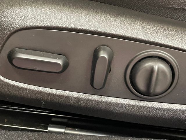 2016 Chevrolet Malibu 4dr Sedan Premier w/2LZ - 22933791 - 13