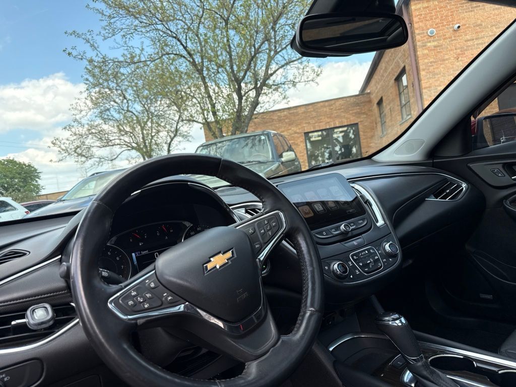 2016 Chevrolet Malibu 4dr Sedan Premier w/2LZ - 23062465 - 9