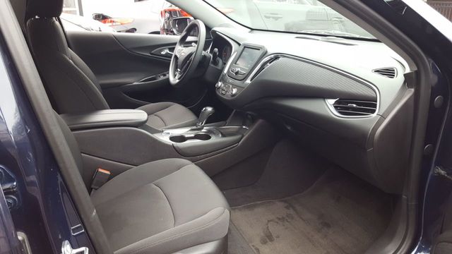 2016 Chevrolet Malibu LT - 18177053 - 10