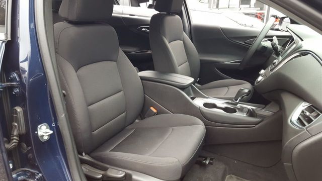 2016 Chevrolet Malibu LT - 18177053 - 11