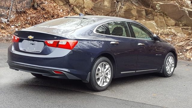 2016 Chevrolet Malibu LT - 18177053 - 3